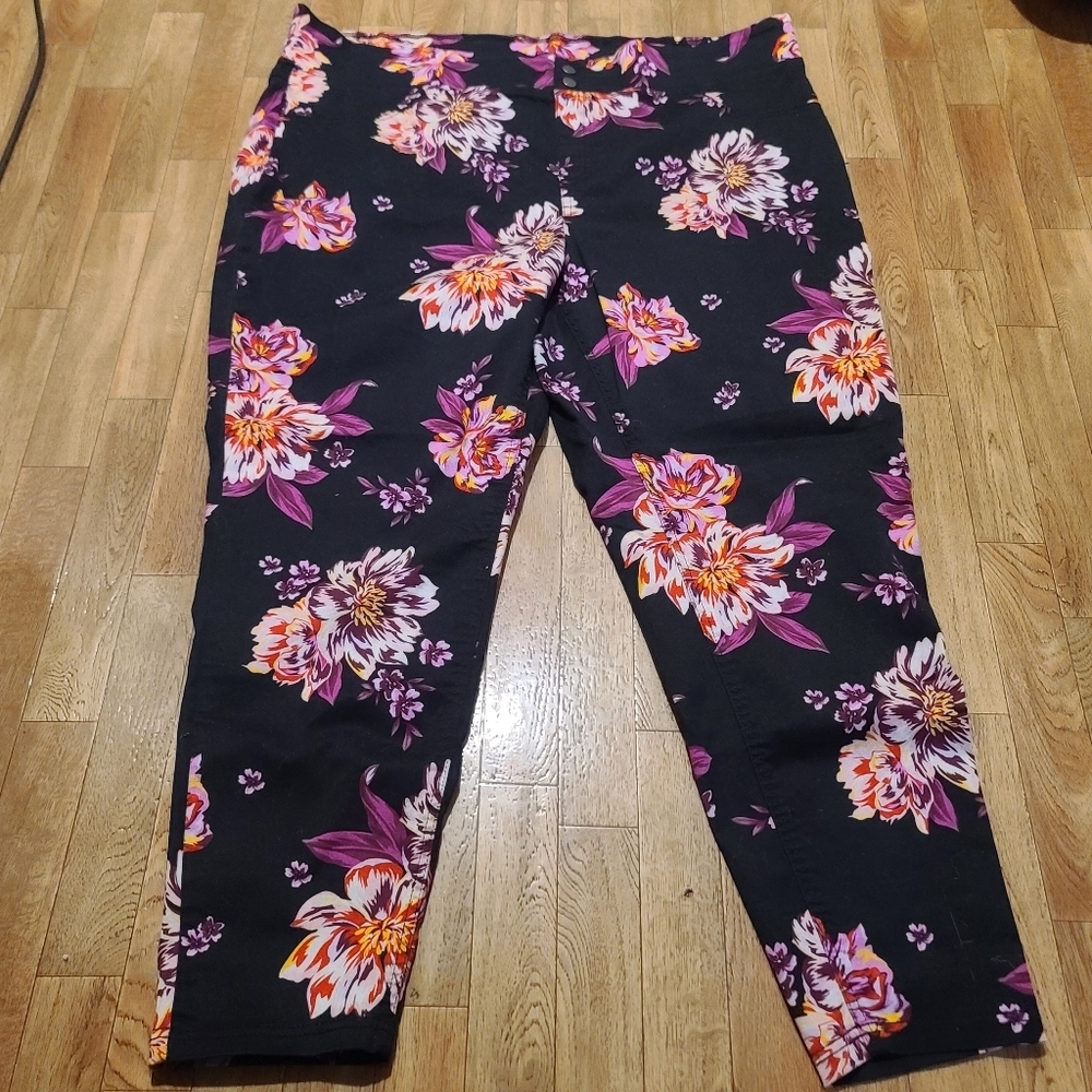 Plus Size Floral Jegging (A5) - Picture 1 of 8